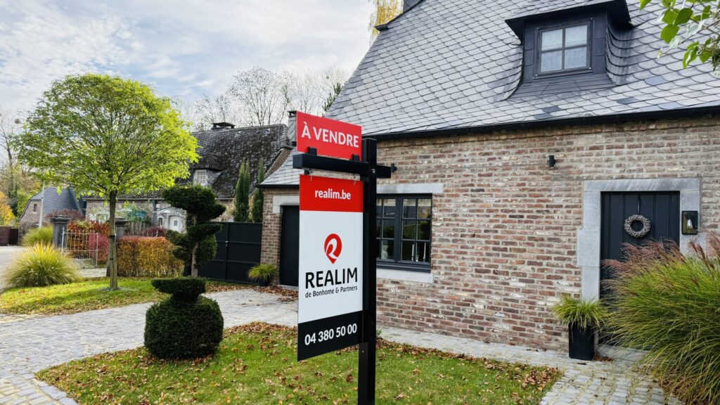 villa mise en vente par REALIM (agence immobilière à Beaufays)